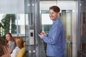 Piccolo ascensore domestico: l’innovazione che eleva il comfort di casa
